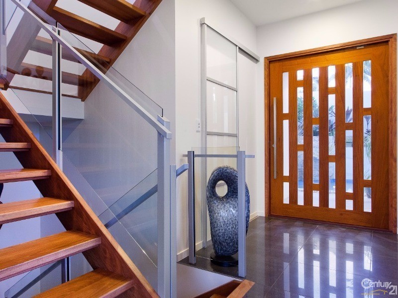 19 Captains Court, Sunrise Beach QLD 4567