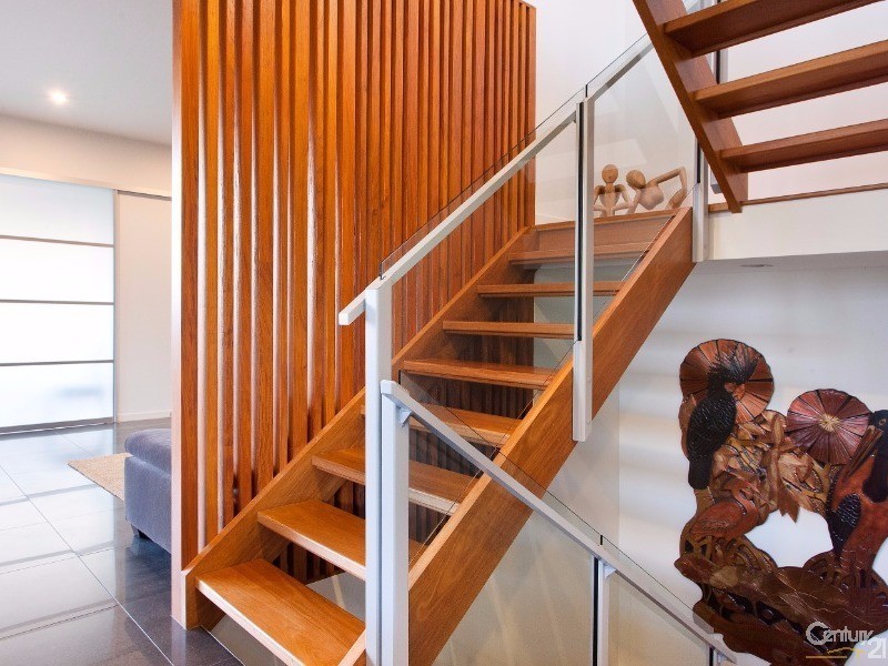 19 Captains Court, Sunrise Beach QLD 4567