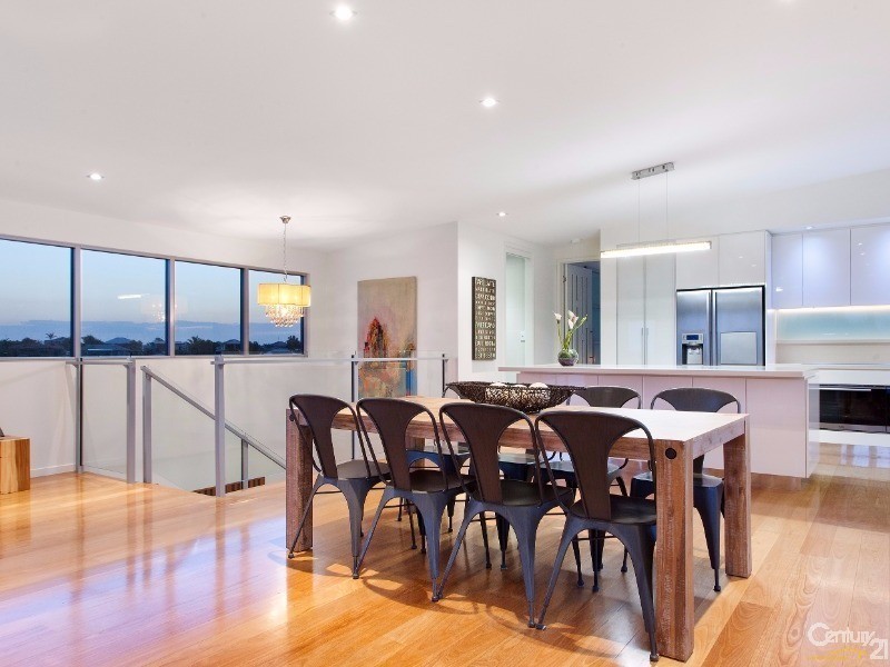 19 Captains Court, Sunrise Beach QLD 4567