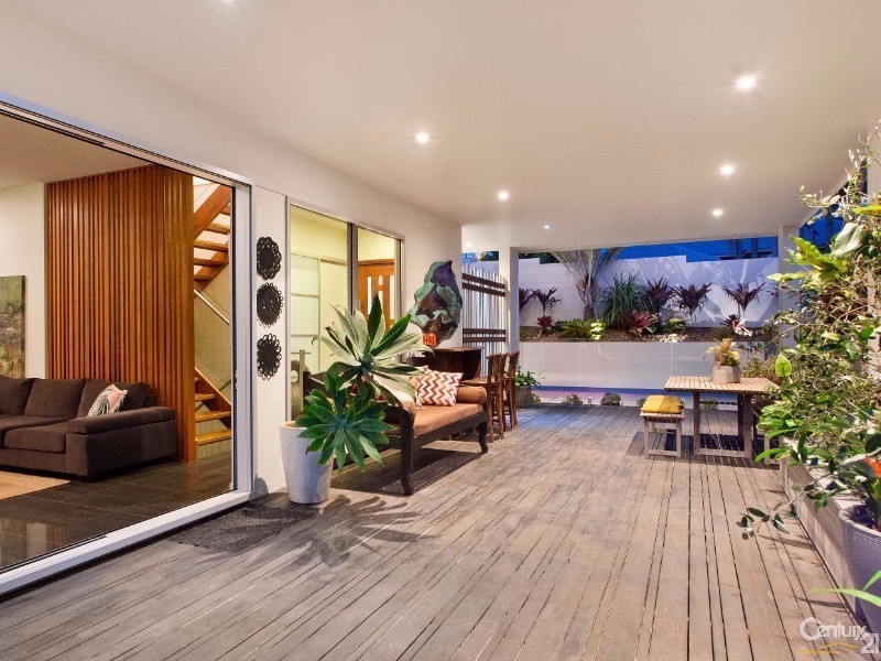 19 Captains Court, Sunrise Beach QLD 4567