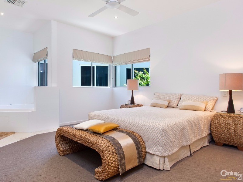 9/1 Park Crescent, Sunshine Beach QLD 4567