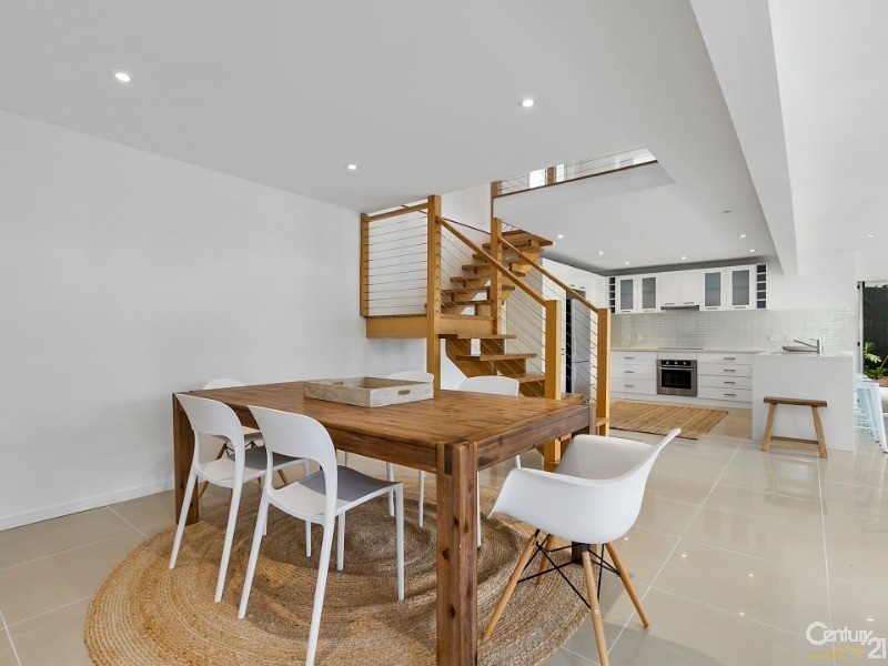 9 Swan Avenue, Sunshine Beach QLD 4567