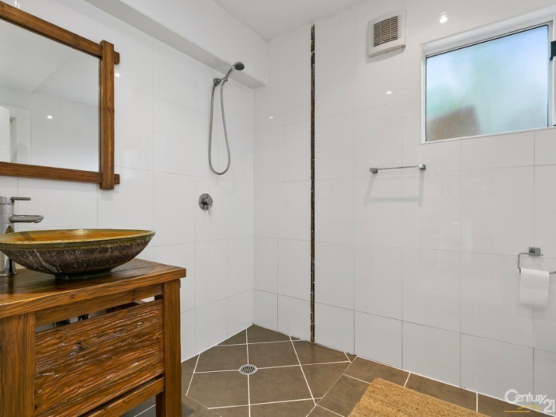 9 Swan Avenue, Sunshine Beach QLD 4567