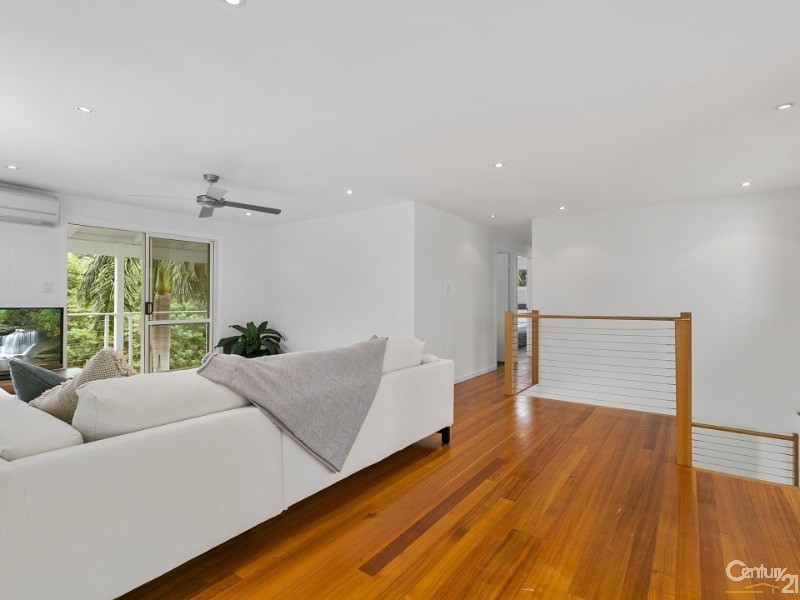 9 Swan Avenue, Sunshine Beach QLD 4567