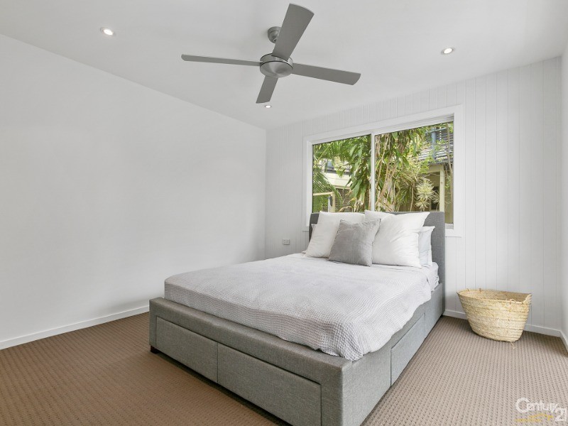 9 Swan Avenue, Sunshine Beach QLD 4567