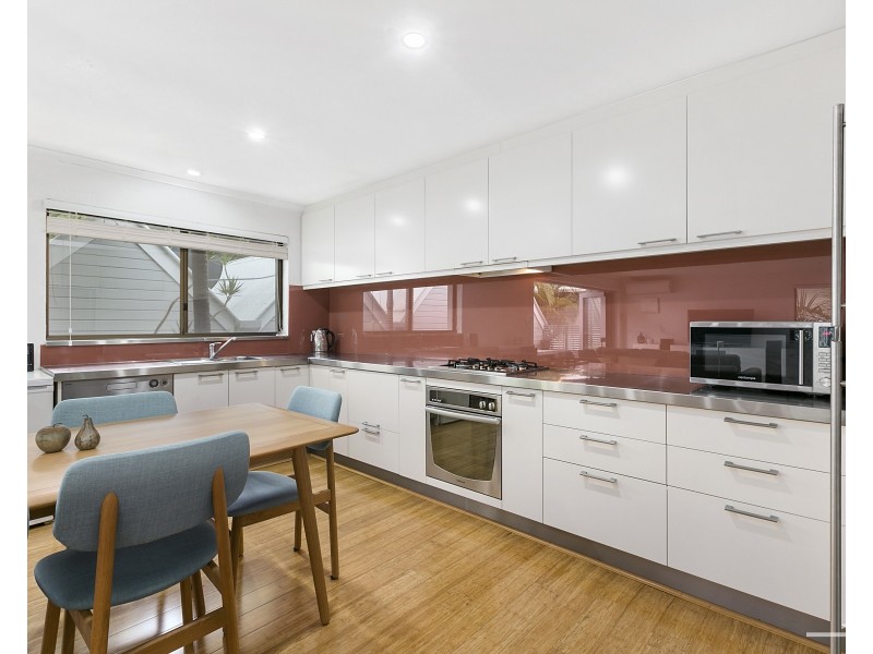 2/21  Nebula Street, Sunshine Beach QLD 4567