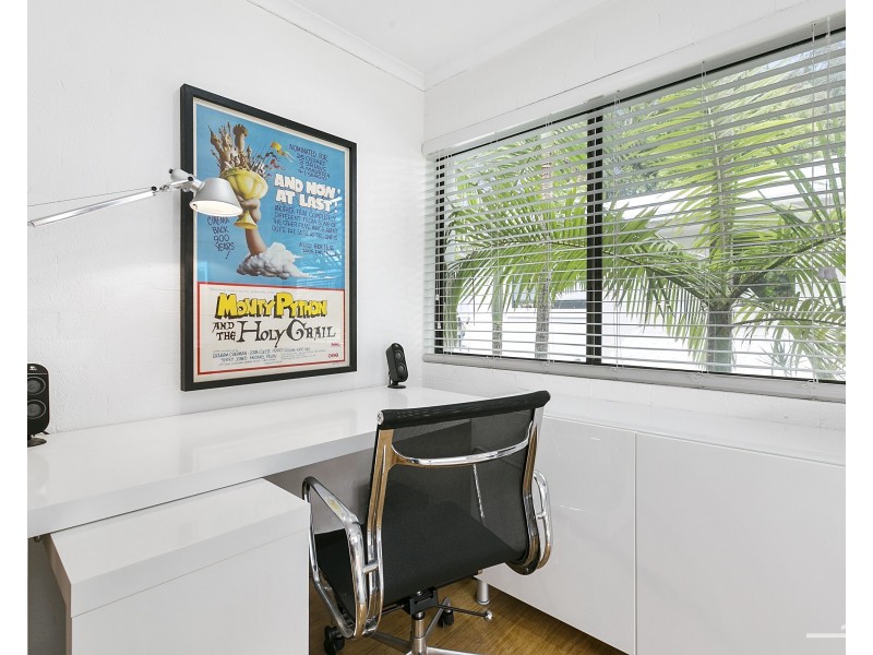 2/21  Nebula Street, Sunshine Beach QLD 4567