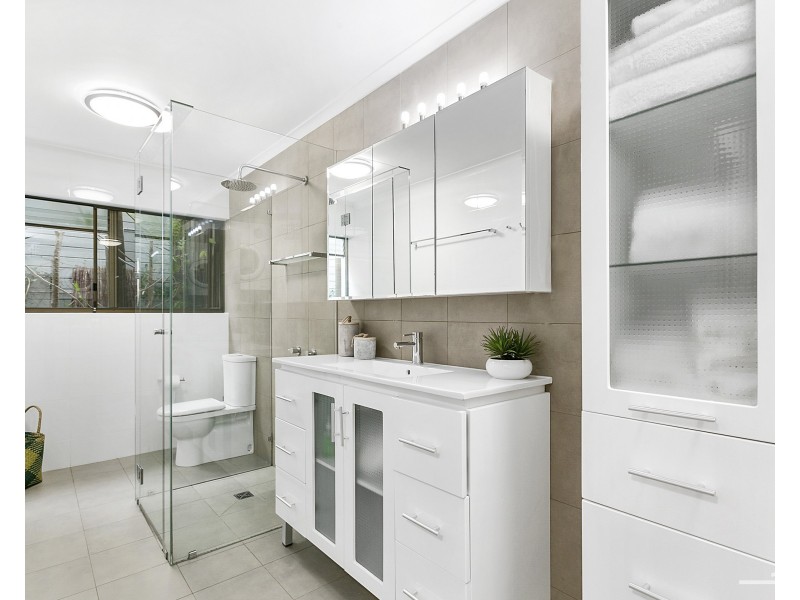 2/21  Nebula Street, Sunshine Beach QLD 4567