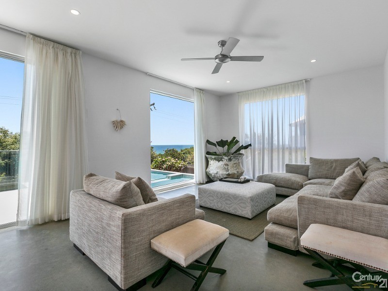 37 Kestrel Crescent, Peregian Beach QLD 4573