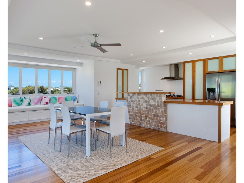 2 Driftwood Drive, Castaways Beach QLD 4567
