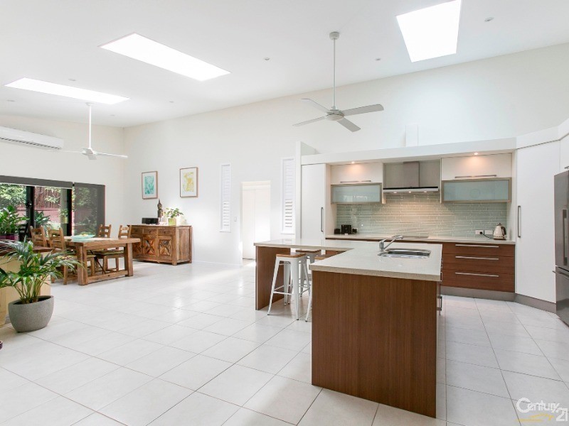 13 Longwood Drive, Peregian Springs QLD 4573