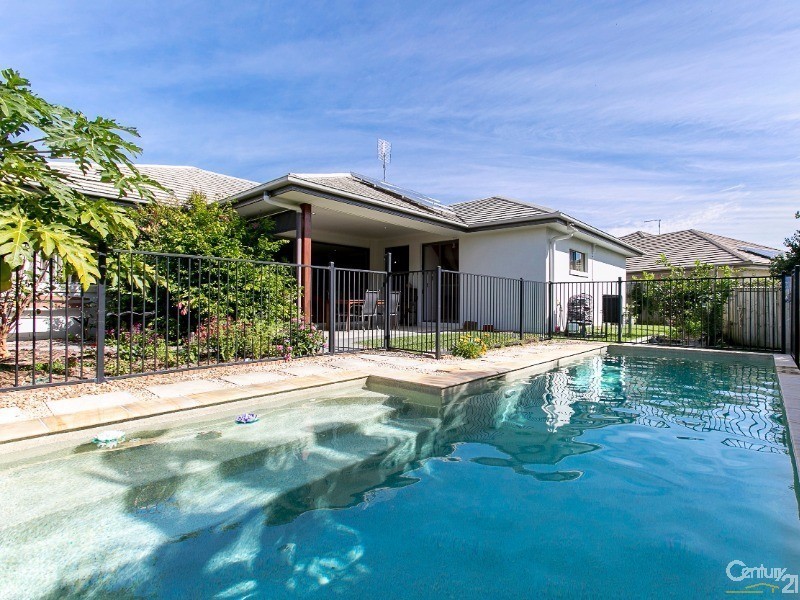 5 Montreal Drive, Peregian Springs QLD 4573