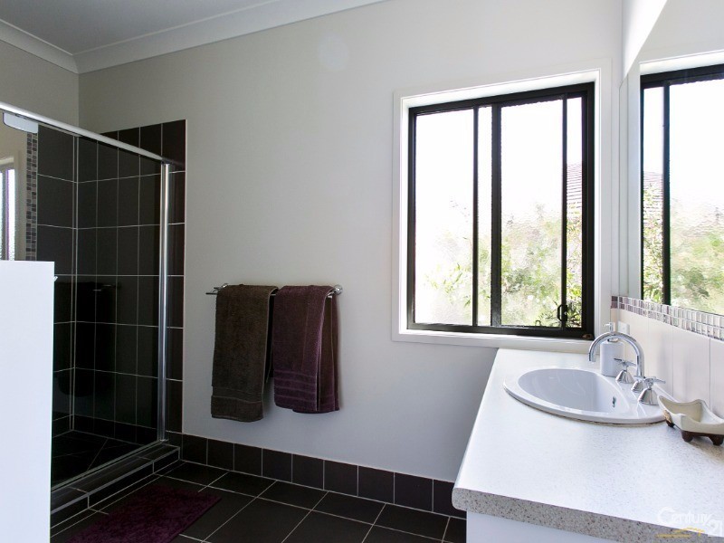 5 Montreal Drive, Peregian Springs QLD 4573