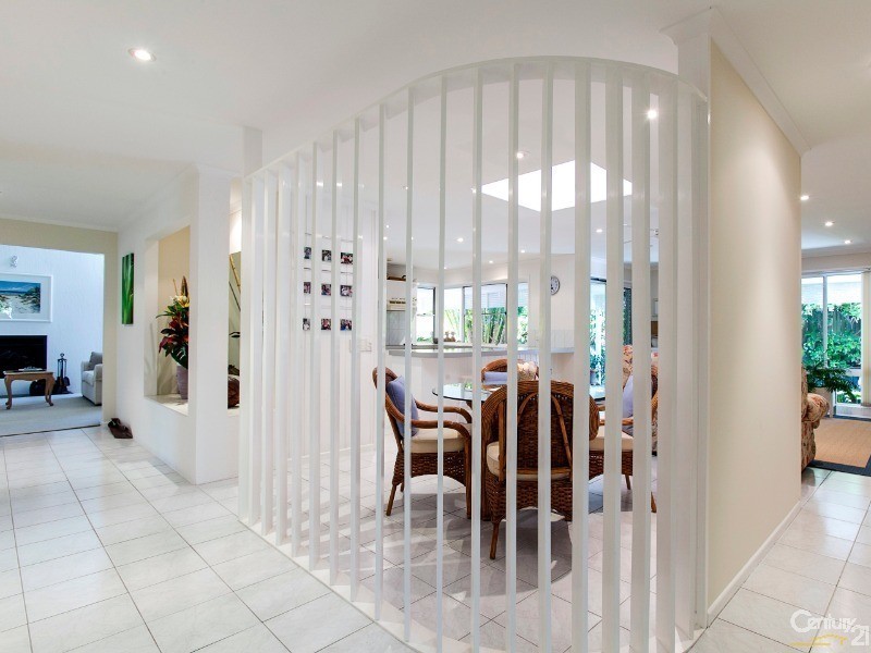 12 Daybreak Court, Castaways Beach QLD 4567