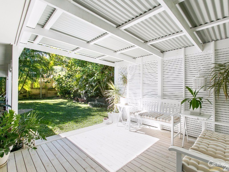 12 Daybreak Court, Castaways Beach QLD 4567