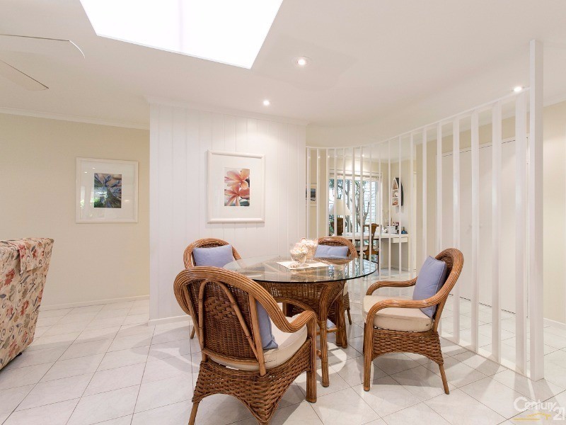 12 Daybreak Court, Castaways Beach QLD 4567