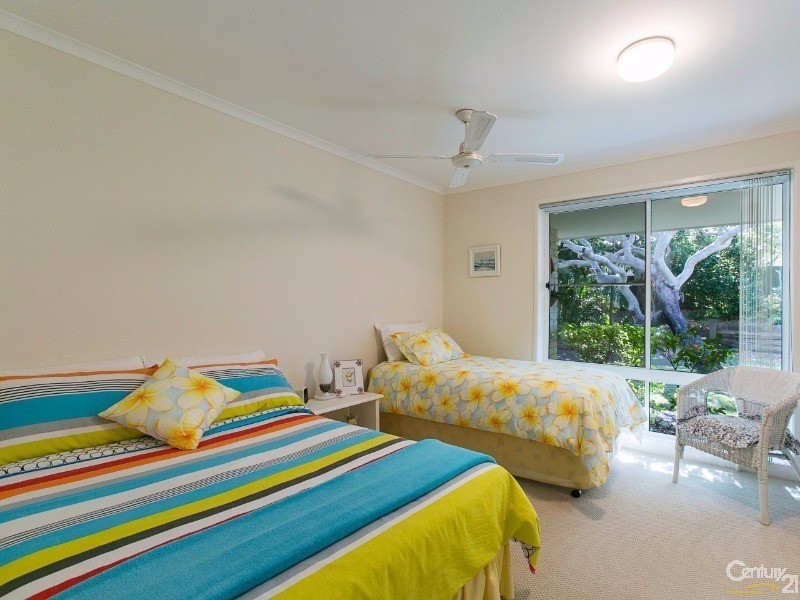 12 Daybreak Court, Castaways Beach QLD 4567