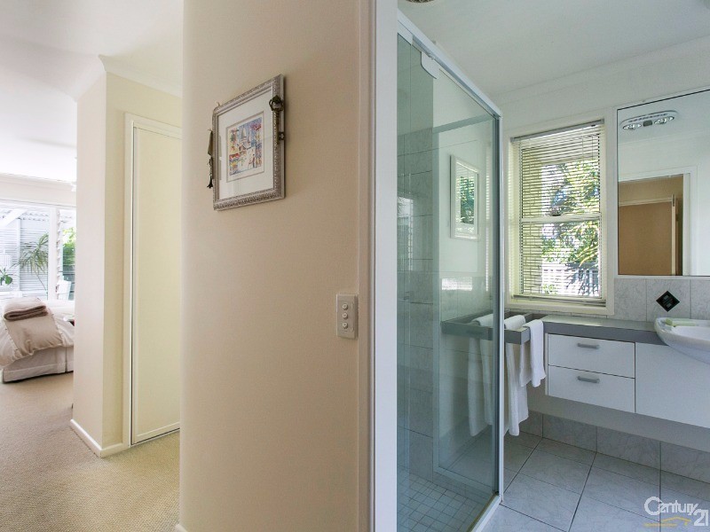 12 Daybreak Court, Castaways Beach QLD 4567