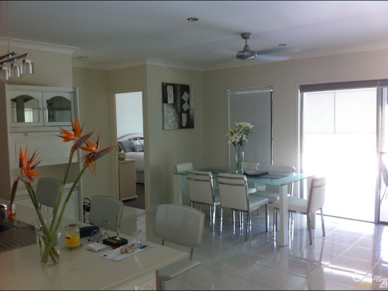 20 Montreal Avenue, Peregian Springs QLD 4573