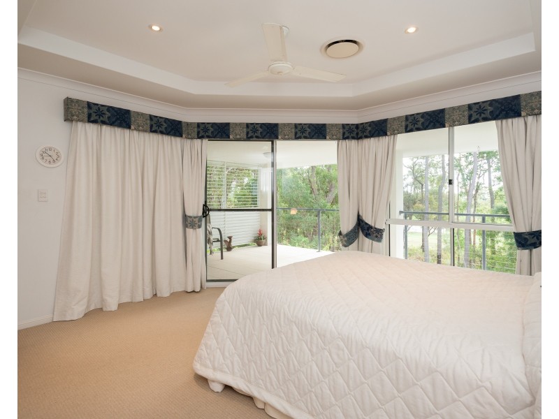 18 Lakeside Drive, Peregian Springs QLD 4573