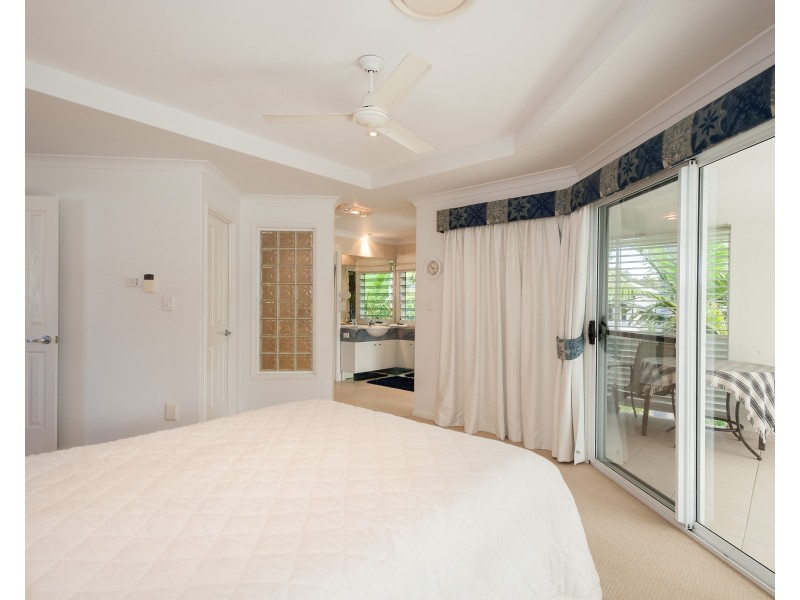 18 Lakeside Drive, Peregian Springs QLD 4573
