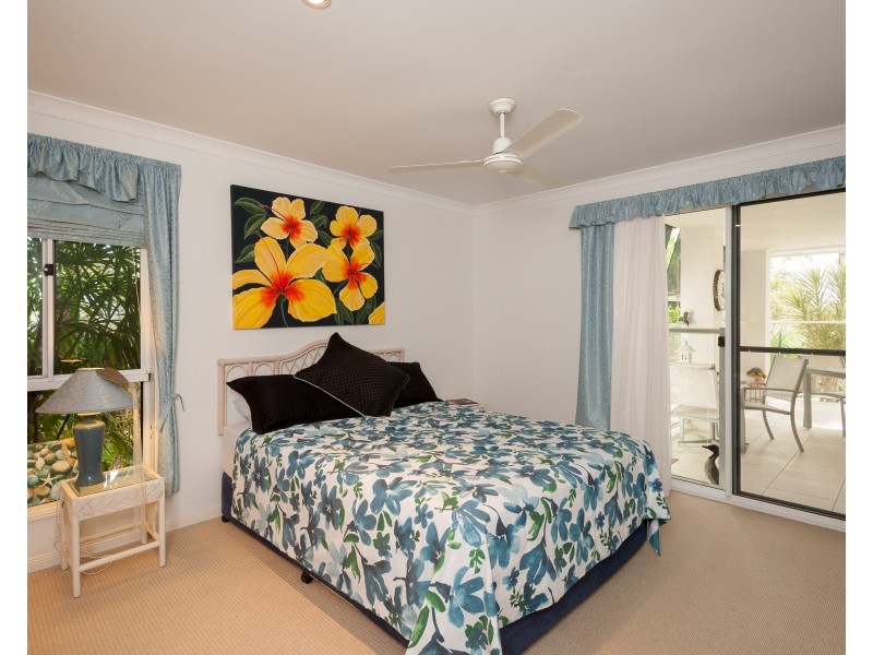 18 Lakeside Drive, Peregian Springs QLD 4573