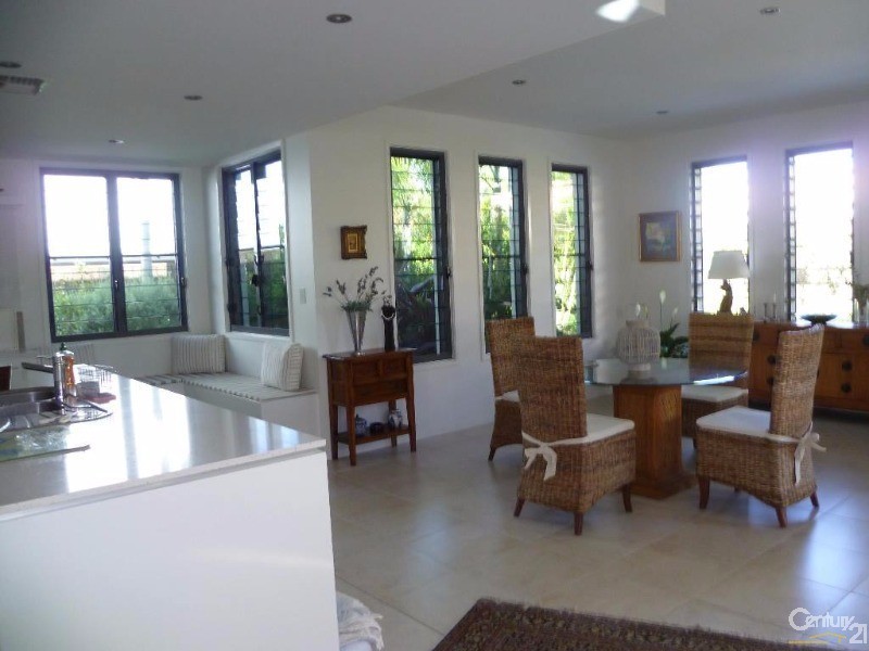 37/115 Peregian Springs Drive, Peregian Springs QLD 4573