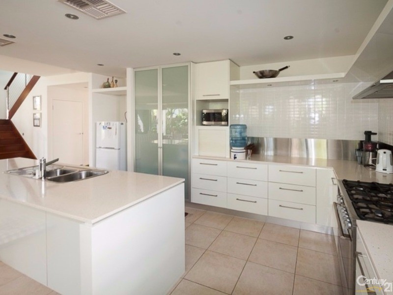 37/115 Peregian Springs Drive, Peregian Springs QLD 4573
