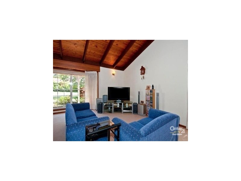 10 Doveton Cres, Mount Warren Park QLD 4207