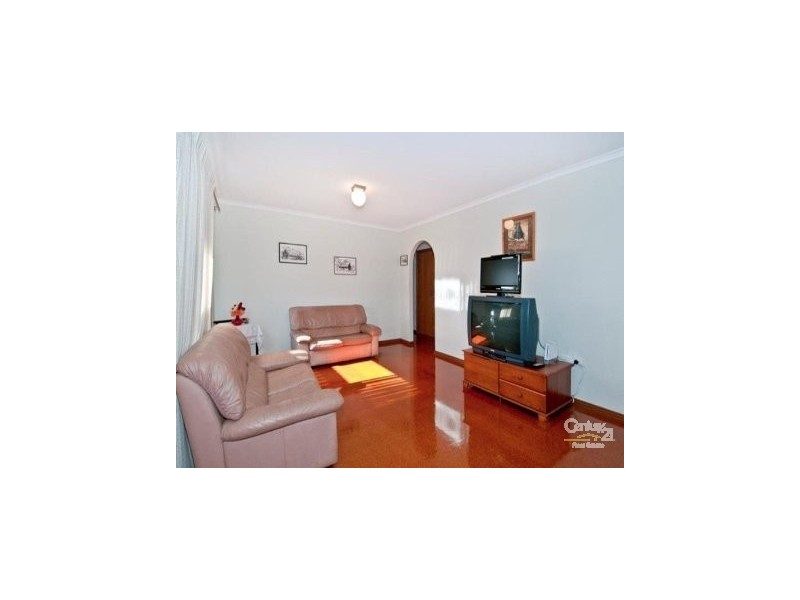 10 Doveton Cres, Mount Warren Park QLD 4207