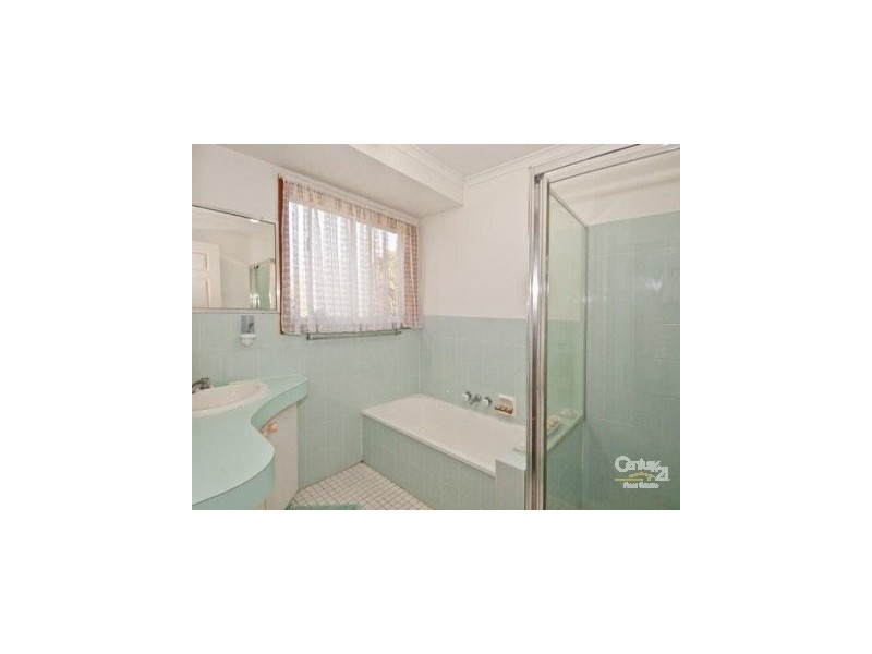 10 Doveton Cres, Mount Warren Park QLD 4207