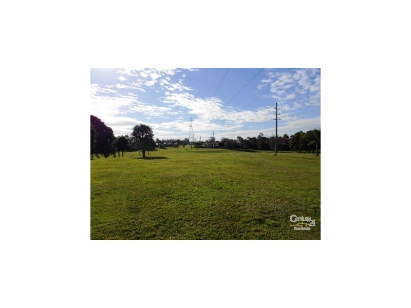 10 Doveton Cres, Mount Warren Park QLD 4207