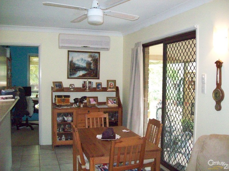 Mount Warren Park QLD 4207