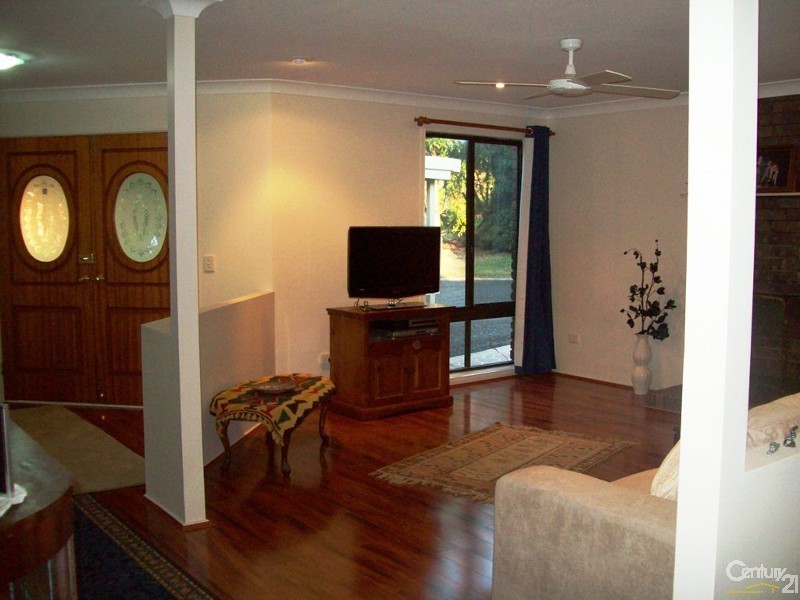 8 Richland Dr, Bannockburn QLD 4207