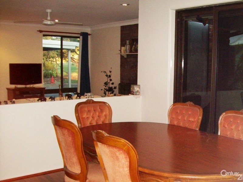 8 Richland Dr, Bannockburn QLD 4207