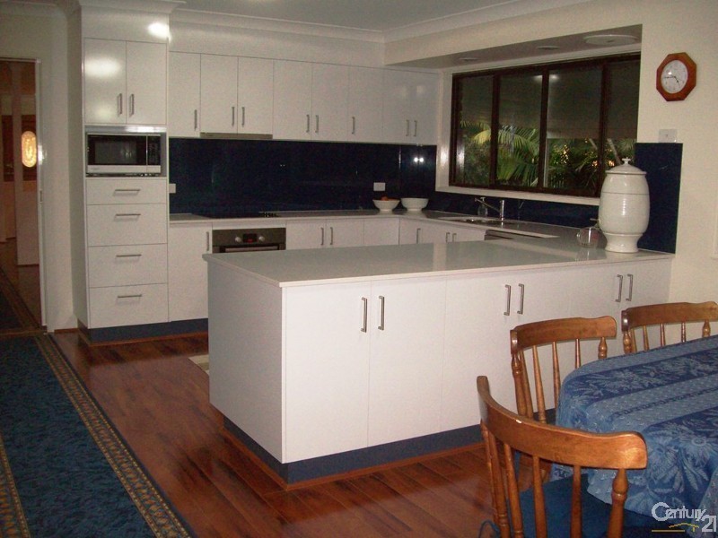 8 Richland Dr, Bannockburn QLD 4207