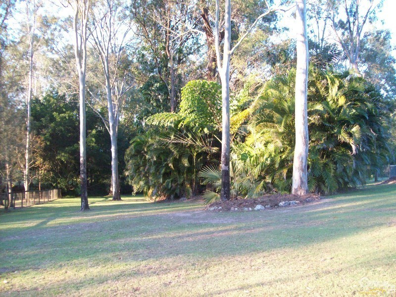 8 Richland Dr, Bannockburn QLD 4207