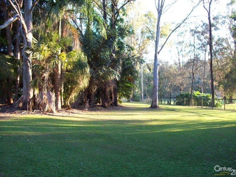 8 Richland Dr, Bannockburn QLD 4207