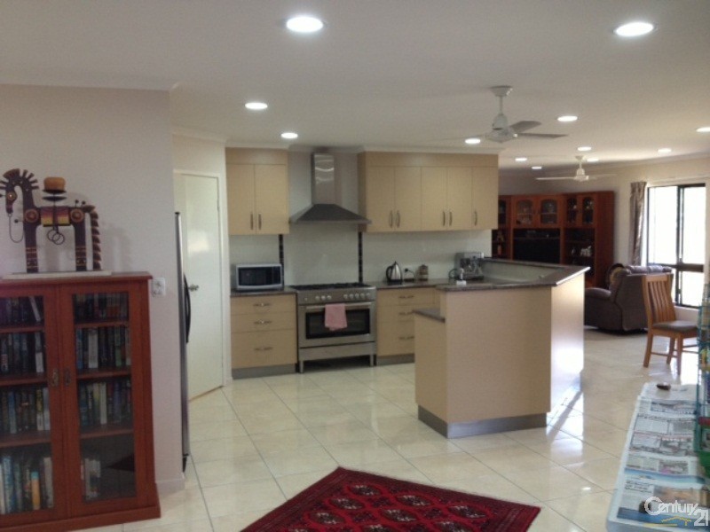 25 Catalina Court, Bowen QLD 4805
