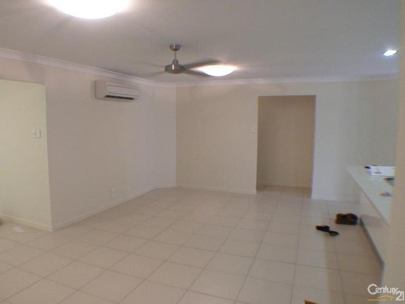 17 Hillview Place, Bowen QLD 4805