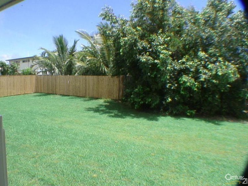 17 Hillview Place, Bowen QLD 4805