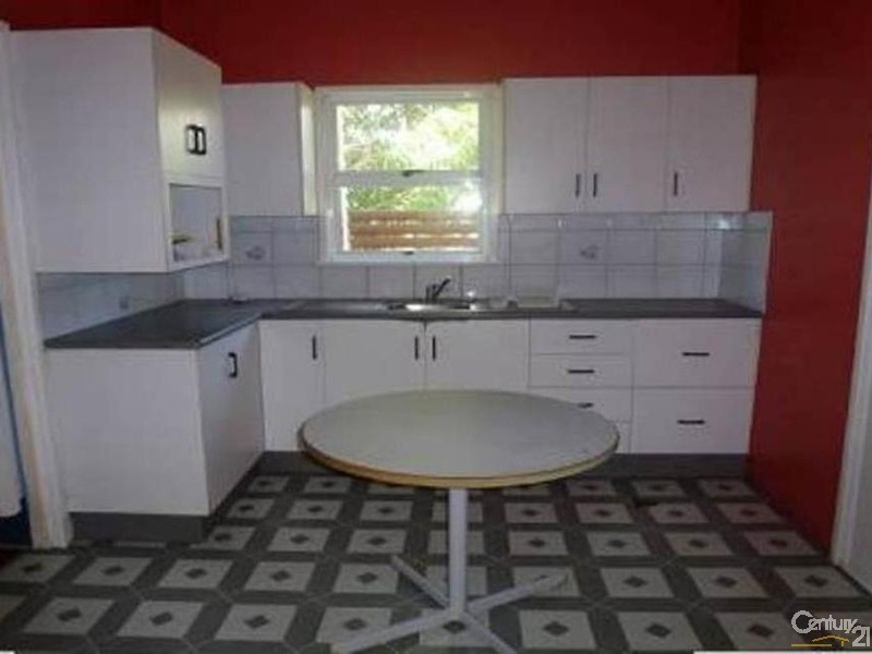 68 Tracey Street, Bowen QLD 4805