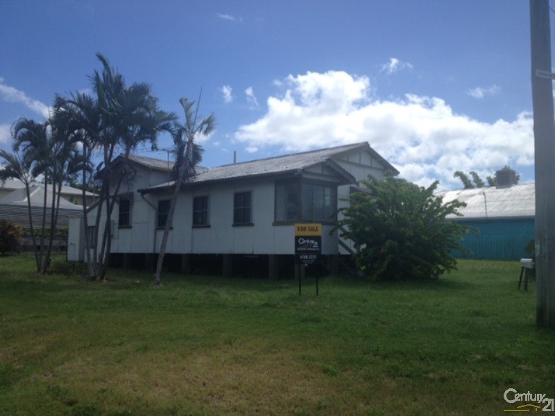 17 Brisbane Street, Bowen QLD 4805