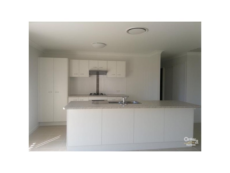 13 Cowrie Street, Bowen QLD 4805