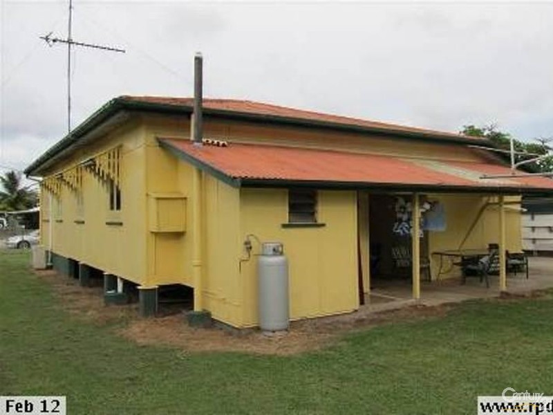 33 Gloucester Street, Bowen QLD 4805