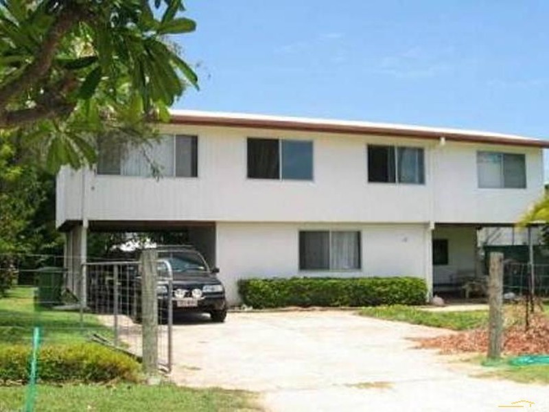 10 Daniel Street, Bowen QLD 4805