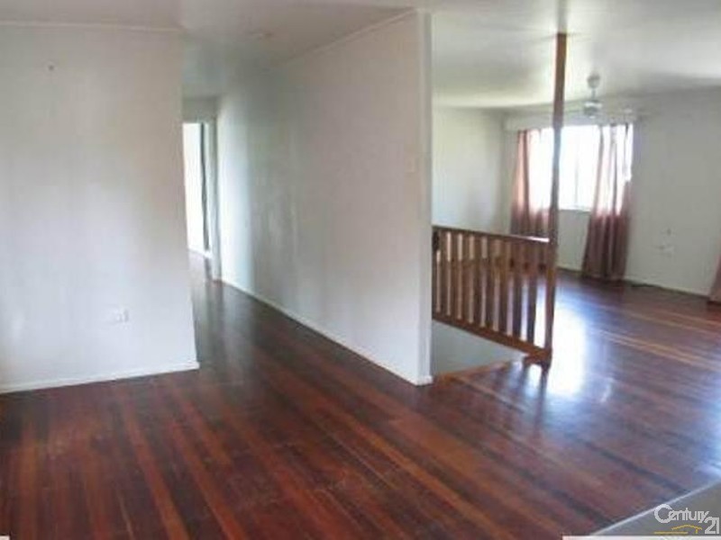 10 Daniel Street, Bowen QLD 4805