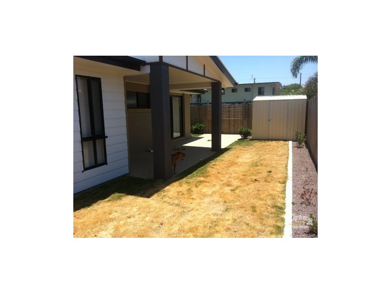 2/10 Gordon Street, Bowen QLD 4805