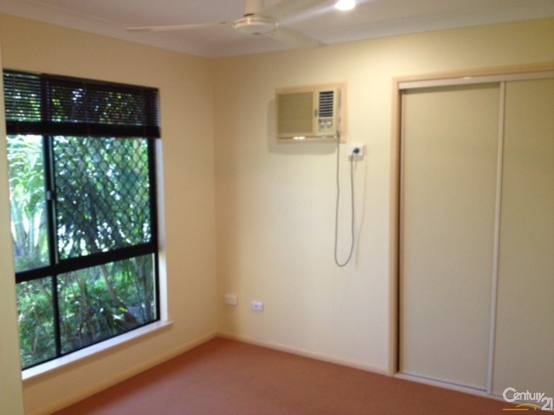 10 Peters Place, Bowen QLD 4805