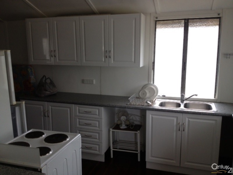 39 Station Street, Collinsville QLD 4804